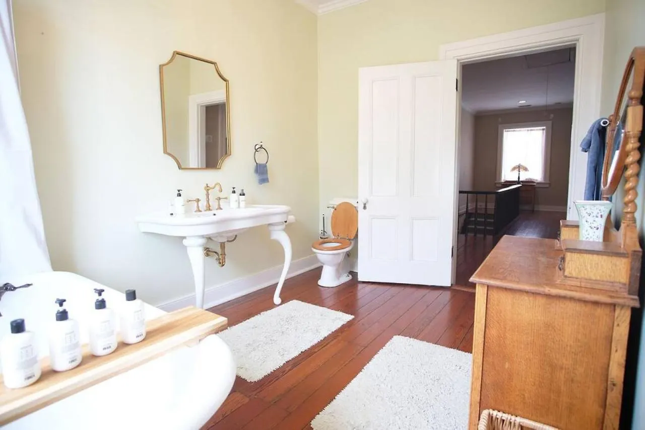 度假居 薩凡納8Br Historic Hamilton House别墅 美国